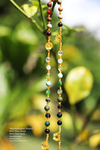 Load image into Gallery viewer, Bee-ing RosaLei (Rosary)