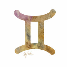 Load image into Gallery viewer, Kupuʻs Solstice Talisman - Align with the LIGHT